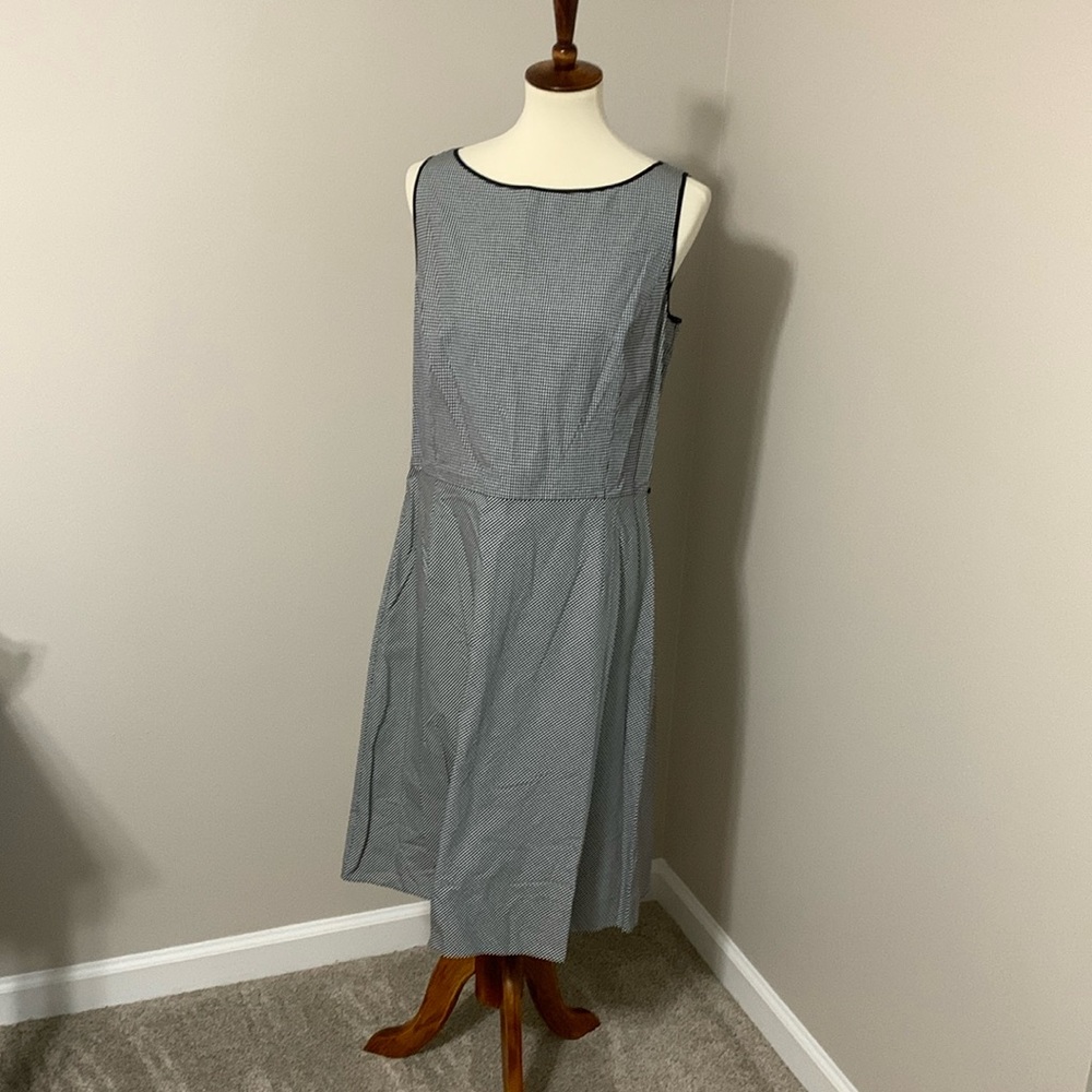 NWT Ann Taylor classic check dress with a line skirt
